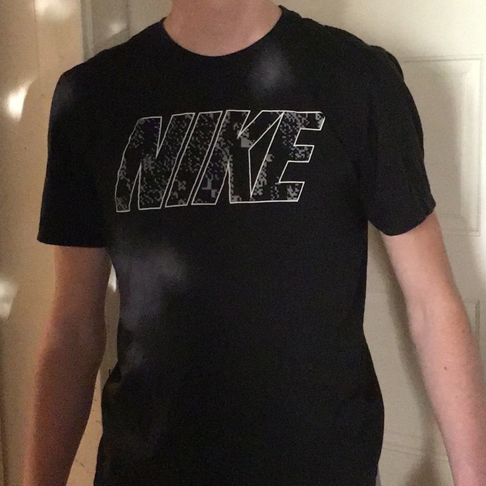 Black Nike tee